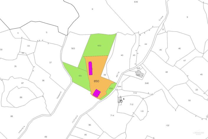 Image No.67-3 Bed Property for sale