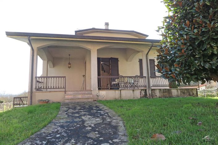 Image No.3-4 Bed Property for sale