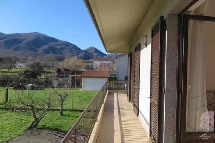 Image No.31-4 Bed Property for sale