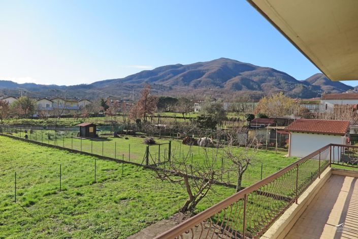 Image No.34-4 Bed Property for sale