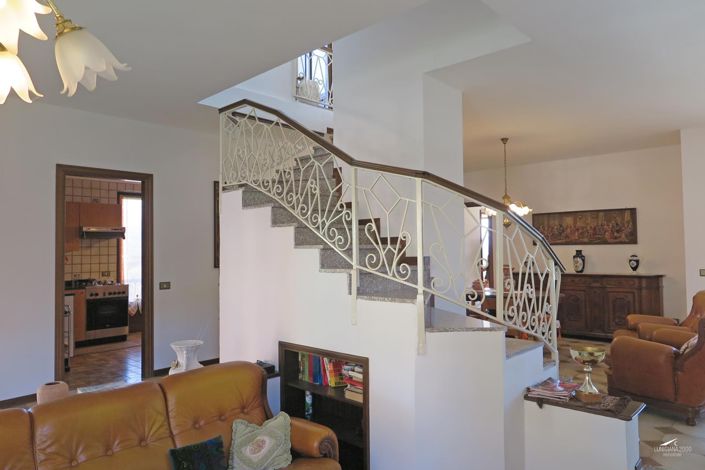 Image No.39-4 Bed Property for sale