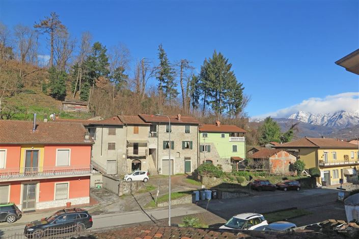 Image No.51-4 Bed Property for sale