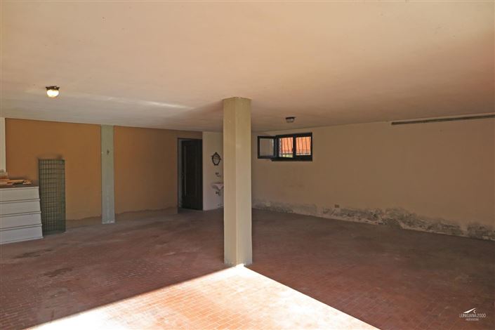 Image No.54-4 Bed Property for sale