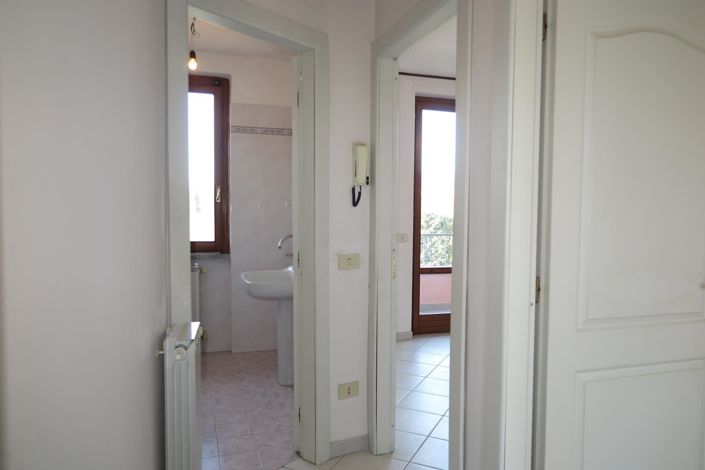 Image No.17-3 Bed Property for sale