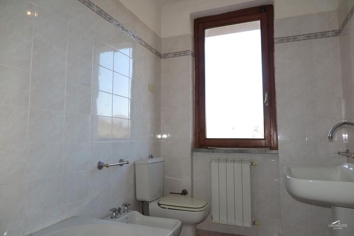 Image No.34-3 Bed Property for sale