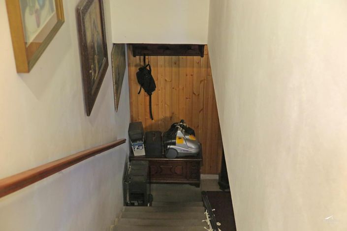 Image No.37-3 Bed Property for sale