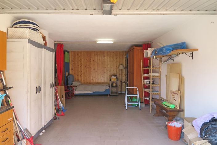 Image No.43-3 Bed Property for sale