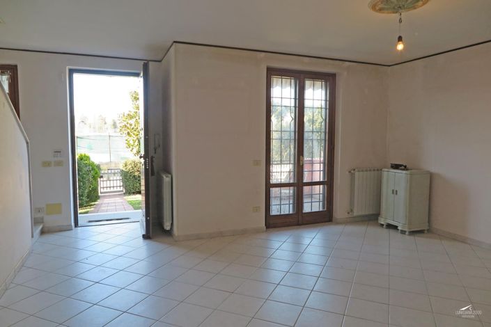 Image No.6-3 Bed Property for sale