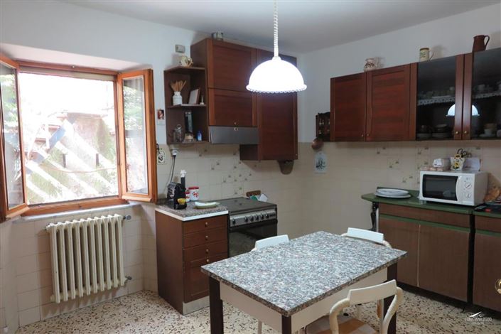 Image No.14-4 Bed Property for sale