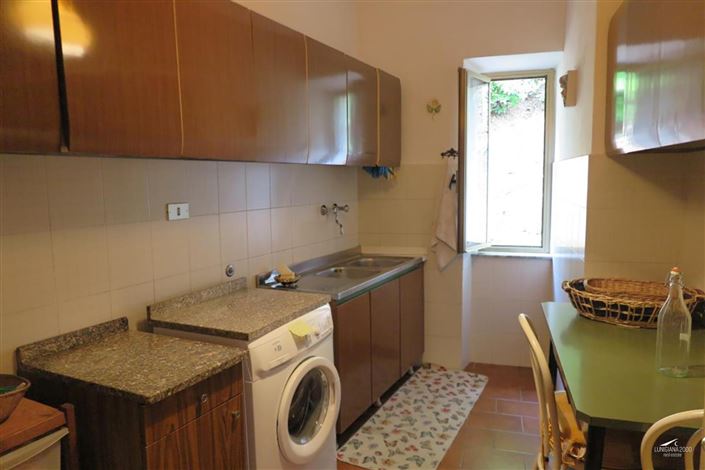 Image No.17-4 Bed Property for sale