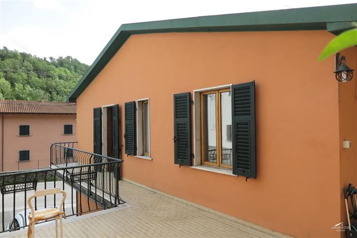 Image No.3-4 Bed Property for sale