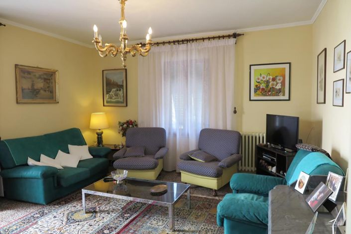 Image No.6-Propriété de 4 chambres à vendre à Fivizzano