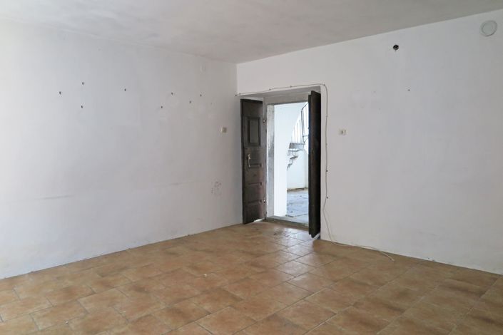 Image No.14-4 Bed Village House for sale