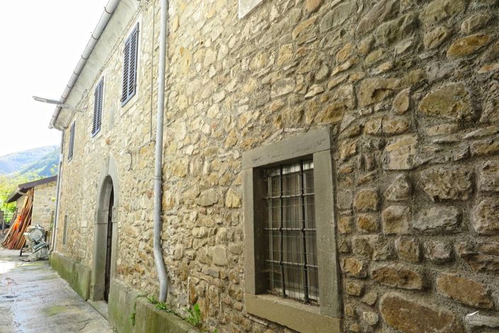 Image No.2-Maison de village de 4 chambres à vendre à Comano