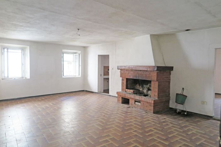 Image No.23-4 Bed Village House for sale