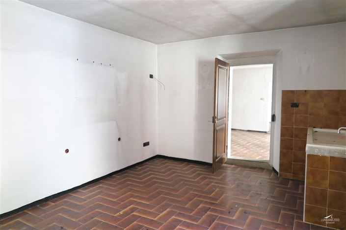 Image No.27-4 Bed Village House for sale