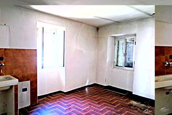 Image No.34-4 Bed Village House for sale