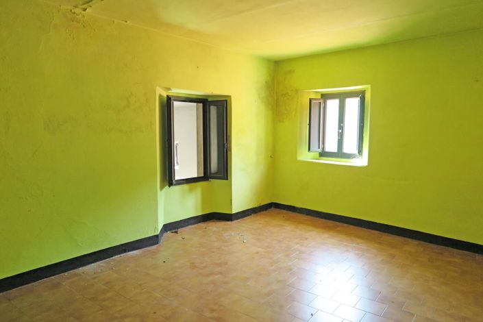 Image No.39-4 Bed Village House for sale