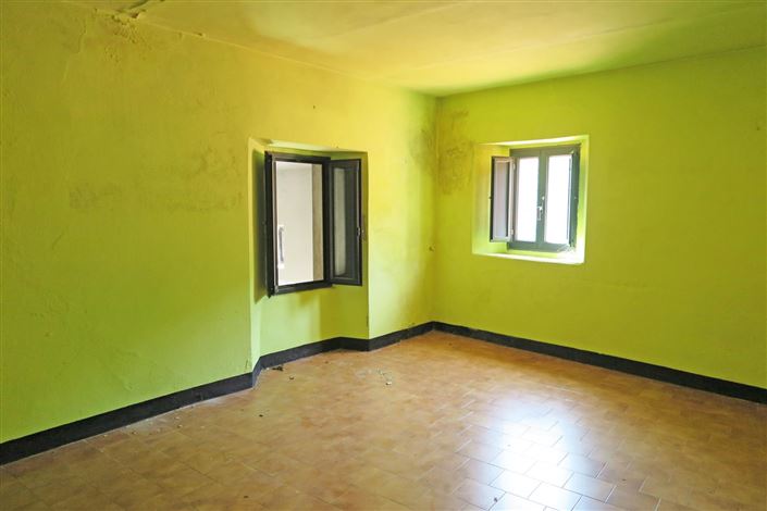 Image No.39-4 Bed Village House for sale