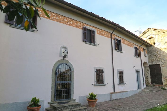 Image No.3-Ferme de 4 chambres à vendre à Licciana Nardi