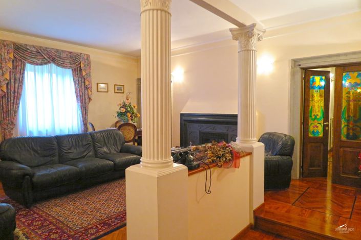 Image No.33-4 Bed Farmhouse for sale