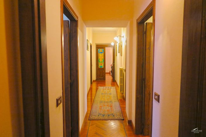 Image No.42-4 Bed Farmhouse for sale