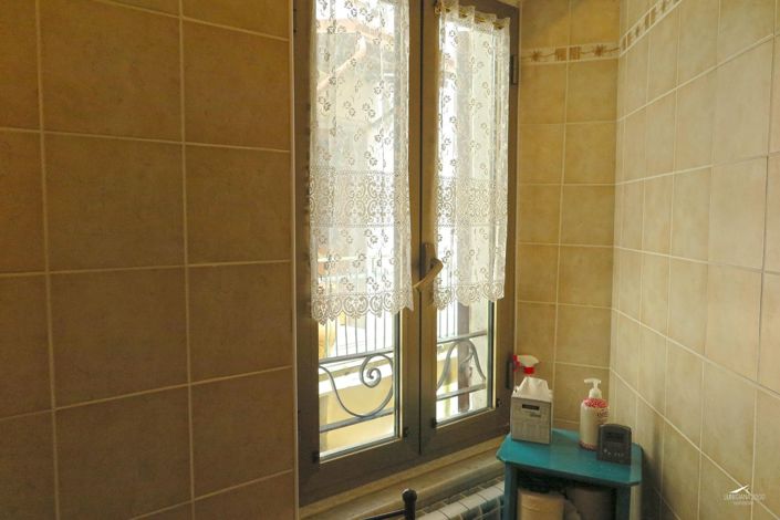 Image No.36-2 Bed Property for sale