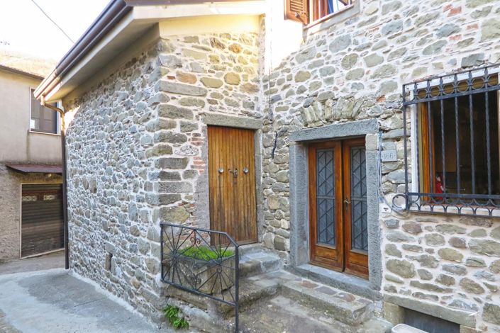 Image No.5-Propriété de 4 chambres à vendre à Casola in Lunigiana