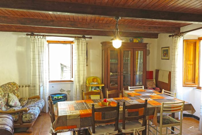 Image No.8-Propriété de 4 chambres à vendre à Casola in Lunigiana