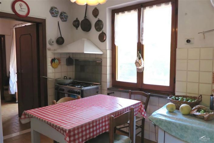 Image No.16-3 Bed Farmhouse for sale