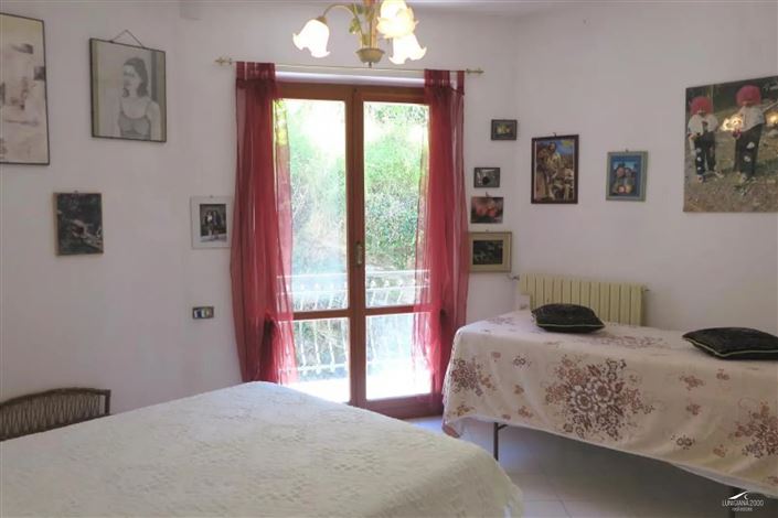 Image No.8-3 Bed Farmhouse for sale