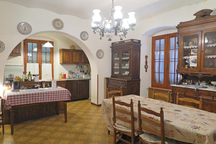 Image No.10-Propriété de 4 chambres à vendre à Podenzana