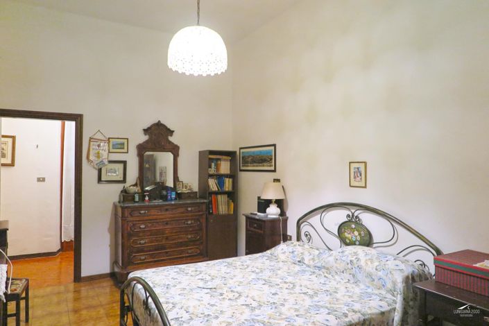 Image No.23-4 Bed Property for sale