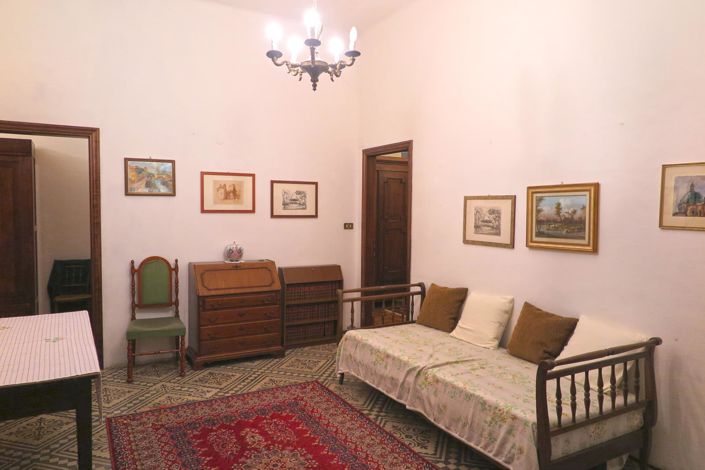 Image No.27-4 Bed Property for sale