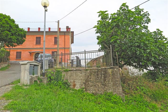 Image No.3-4 Bed Property for sale