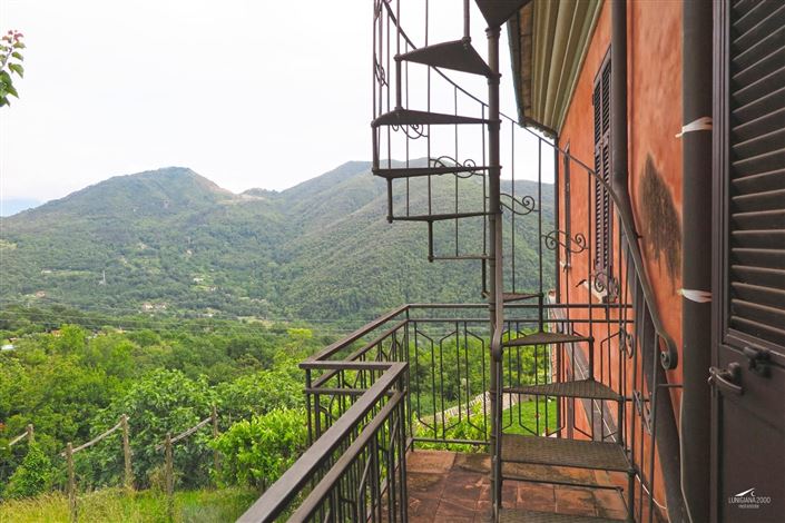 Image No.40-4 Bed Property for sale