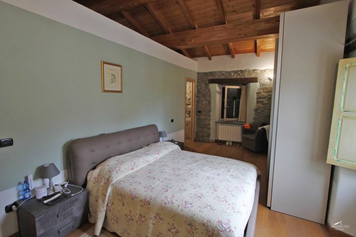 Image No.21-2 Bed Property for sale