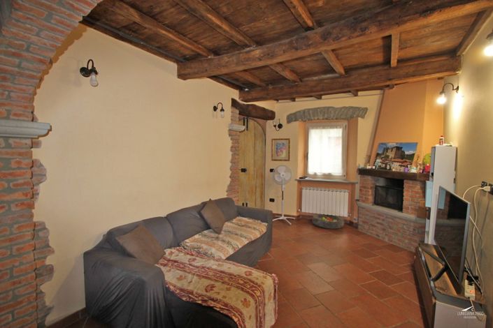 Image No.4-Propriété de 2 chambres à vendre à Fivizzano