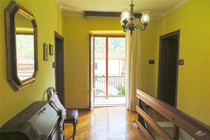 Image No.13-2 Bed Property for sale