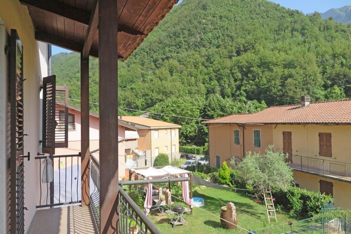 Image No.16-2 Bed Property for sale