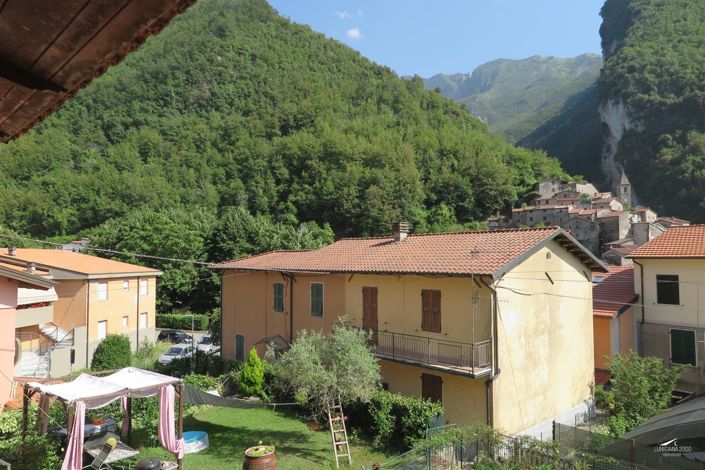 Image No.17-2 Bed Property for sale