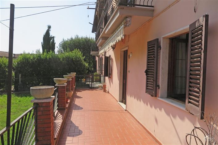 Image No.3-2 Bed Property for sale