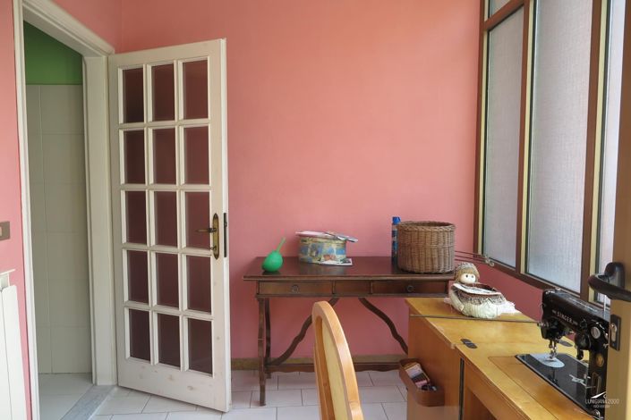 Image No.31-2 Bed Property for sale