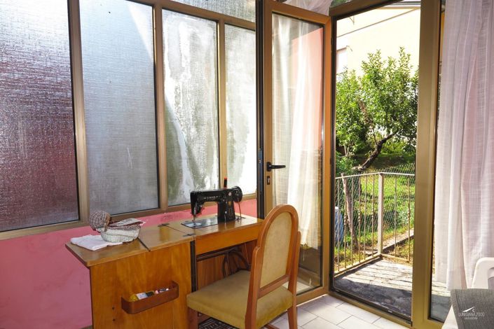 Image No.32-2 Bed Property for sale