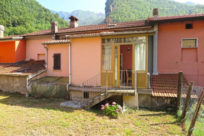 Image No.33-2 Bed Property for sale