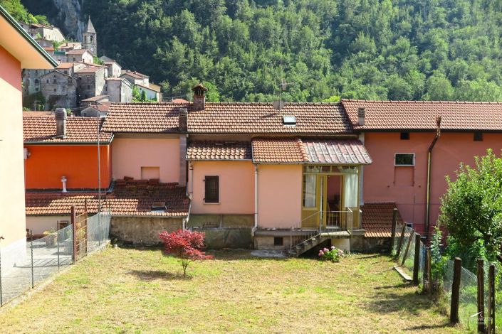 Image No.35-2 Bed Property for sale