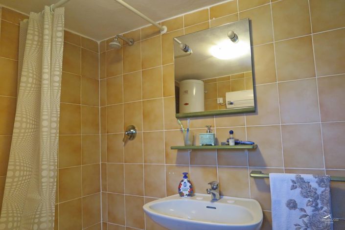 Image No.11-2 Bed Property for sale