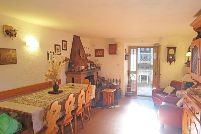 Image No.16-2 Bed Property for sale