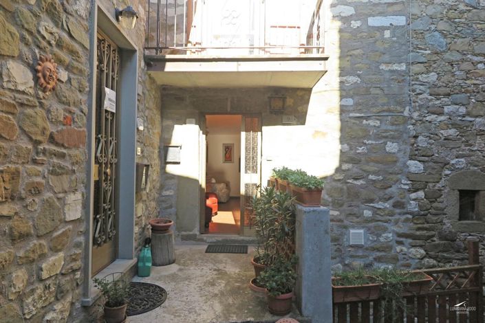 Image No.2-2 Bed Property for sale