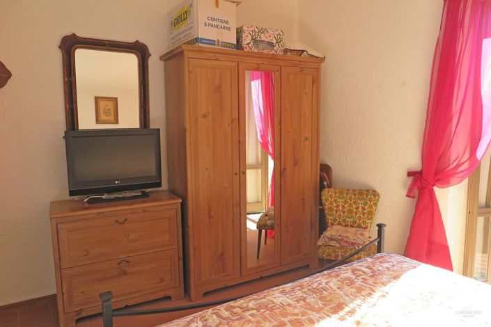 Image No.25-2 Bed Property for sale